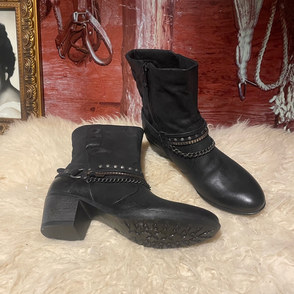 Browns leather boots